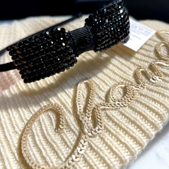 Princess alert! 22A Chanel Black Sequin Beads Headband display picture 2